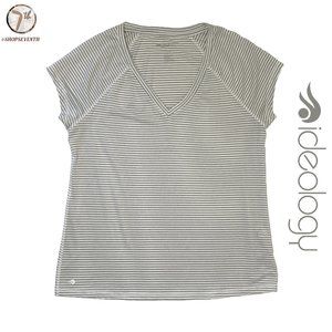 (40% OFF) Ideology White Stripe Rapid Dry Workout Shirt
